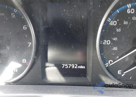 2018 Toyota Rav4 Xle z USA, uszkodzony, nr VIN JTMWFREV6JD133146